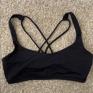 Trendy Lululemon cross black sports bra
